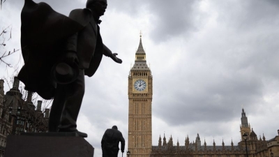 Migrant deportations loom after parliament passes UK-Rwanda plan