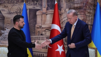 Erdoğan offers to host Ukraine-Russia peace summit after meeting Zelenskyy