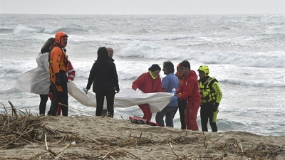 Cutro: Italian authorities deemed migrant boat ‘not of interest’ before shipwreck