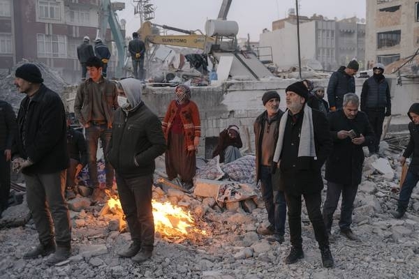 Turkey-Syria earthquake: Violence hampers rescue efforts as death toll passes 28,000