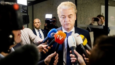 Wilders seeks new troubleshooter to end Dutch coalition deadlock