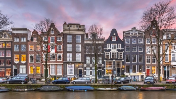 Amsterdam presents new plan to tackle housing crisis