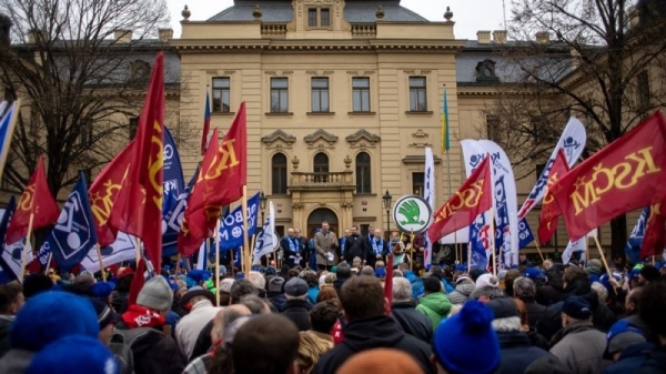 Czech trade unions declare emergency strike over austerity measures