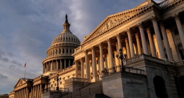 US Congress averts shutdown by approving spending bill