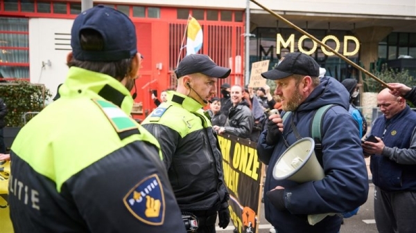 Dutch police union frustrated by lack of prosecution following climate protests