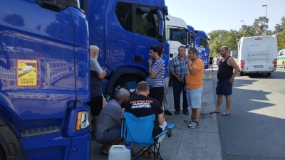 Desperate foreign truckers stage hunger strike in Germany