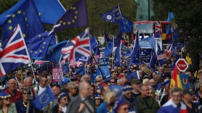 In London, pro-EU supporters march for Britain to rejoin bloc