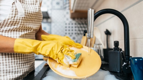 Top Tips to reduce your dishwashing Carbon footprint