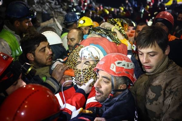 Five pulled from earthquake rubble in Turkey as some aid reaches Syria
