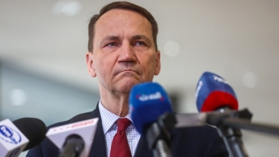 Polish FM: close ties with US, revising Weimar Triangle key amid Russia threat