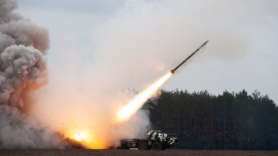 Sweden sends Ukraine artillery, helps UK stock back up