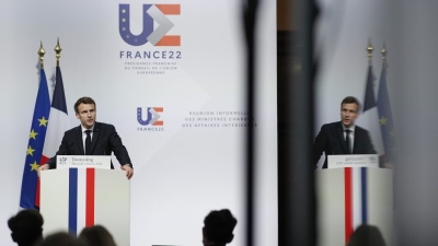 Macron seeks reform of Schengen mirroring the eurozone