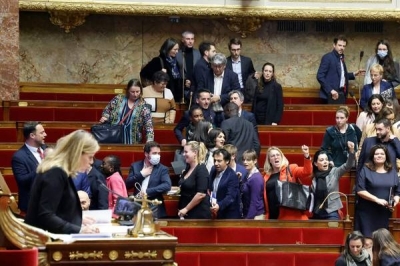 French assembly driven to brink as politicians overindulge in alcohol