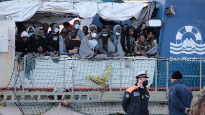 Germany halts relocation of migrants arriving in Italy
