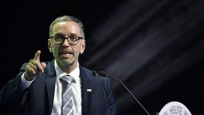 Eyeing chancellorship, Austrian far-right vows to kill ‘climate communism’