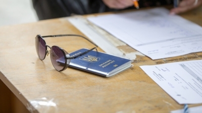 Kyiv issues restrictions on passports for military-age men